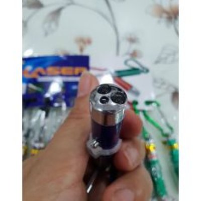 ĐÈN PIN MÓC KHÓA 3 TRONG 1